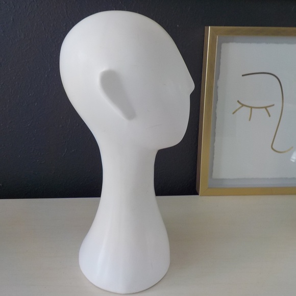 Tall Neck White Ceramic Head Statue - Picture 3 of 8